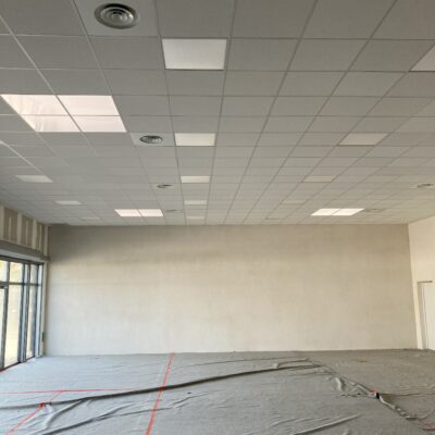 Réalisation d'un plafond dalle avec puit de lumière